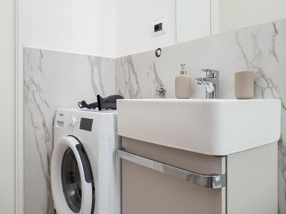 20 Min From Duomo Exclusive House - City Center Sesto San Giovanni Bagian luar foto