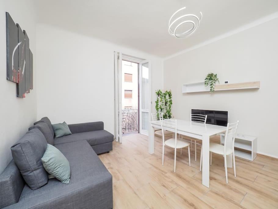 20 Min From Duomo Exclusive House - City Center Sesto San Giovanni Bagian luar foto